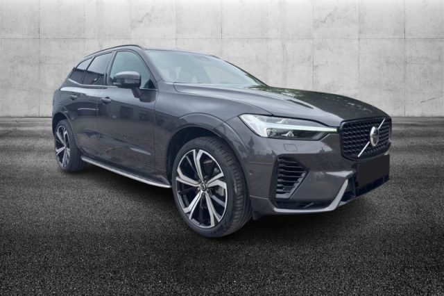 Volvo XC60 T6 Recharge Plug-in Hybrid AWD R-design - foto 2 di 4