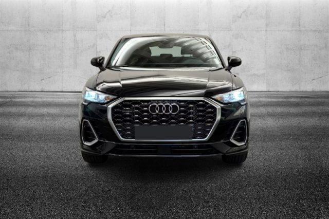 Audi Q3 SPB 40 TDI quattro S tronic S line edition - foto 4 di 4