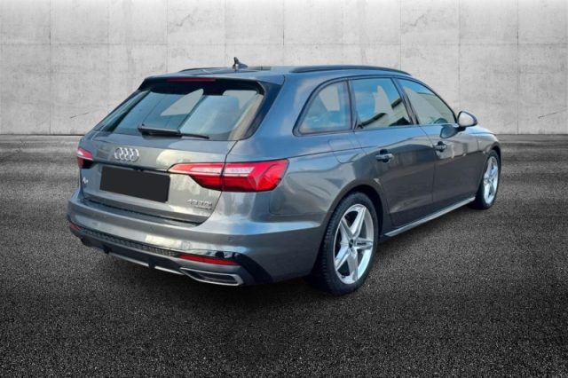 Audi A4 Avant 40 TDI quattro S tronic S line edition - foto 2 di 4
