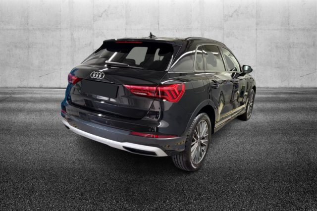 Audi Q3 35 TFSI S tronic S line edition - foto 2 di 4