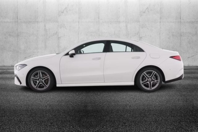 Mercedes-Benz CLA 200 Automatic AMG Line Advanced Plus - foto 3 di 4