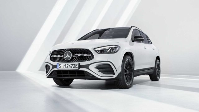Mercedes-Benz GLA 250 e hybrid EQ Executive - foto 4 di 4