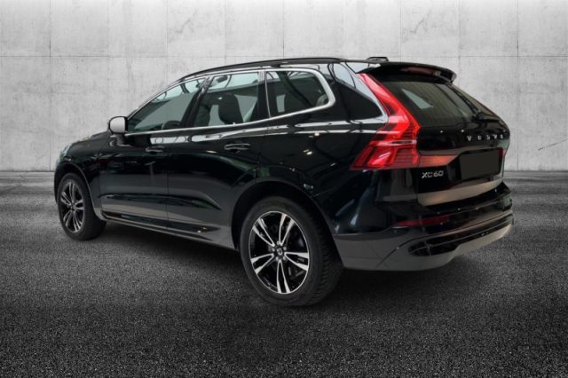 Volvo XC60 B4 automatico Core - foto 3 di 4