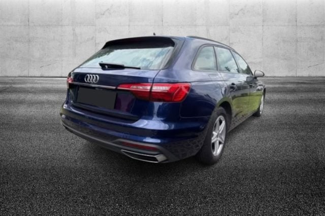 Audi A4 Avant 30 TDI/136 CV S tronic - foto 2 di 4
