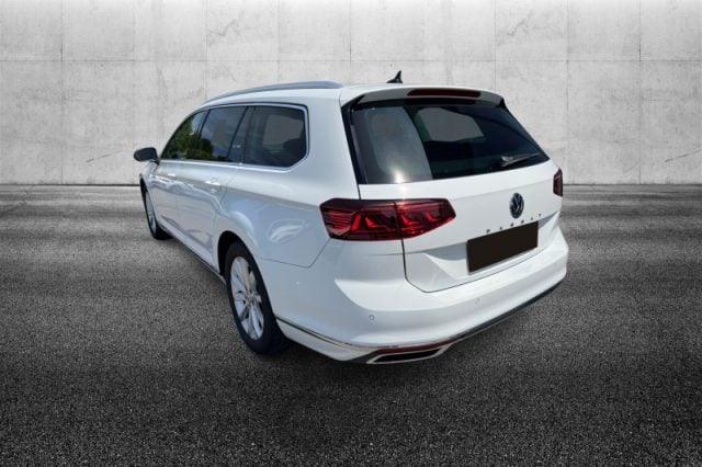 Volkswagen Passat Variant 2.0 TDI SCR EVO DSG Executive - foto 4 di 4