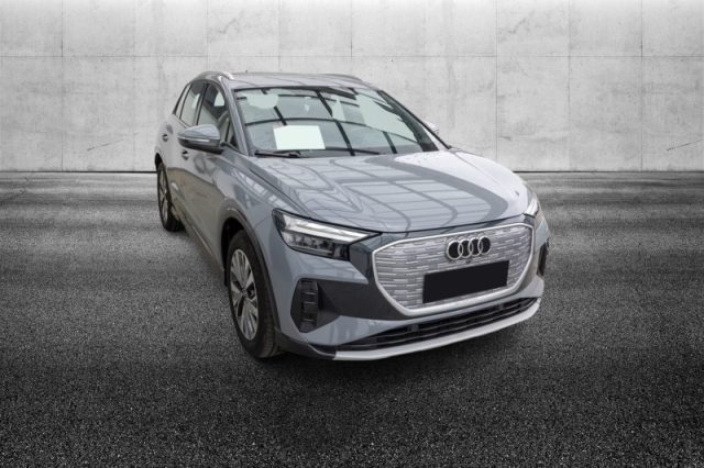 Audi Q4 e-tron Q4 35 e-tron Business Advanced - foto 2 di 4