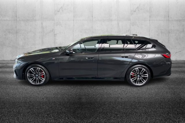 BMW 520 d 48V sDrive Touring Msport Pro - foto 3 di 4