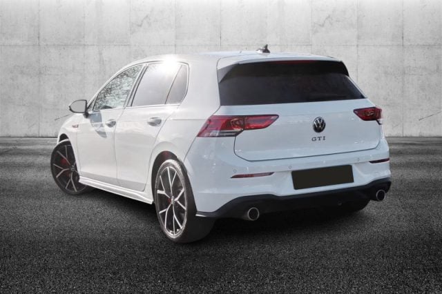 Volkswagen Golf 2.0 TSI DSG GTI - foto 2 di 4