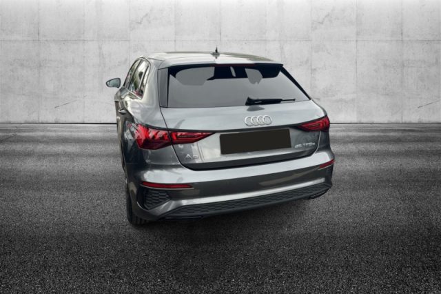 Audi A3 SPB 45 TFSI e S tronic S line edition - foto 2 di 4