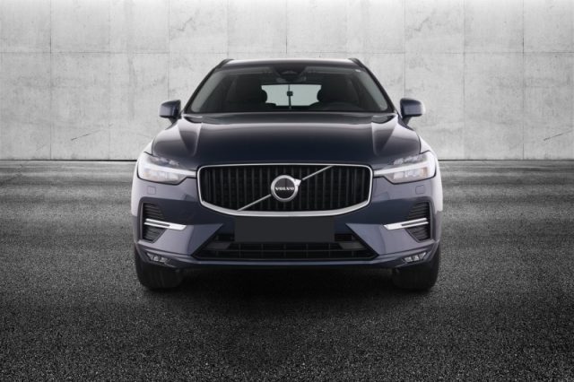 Volvo XC60 B4 (d) automatico Core - foto 3 di 4