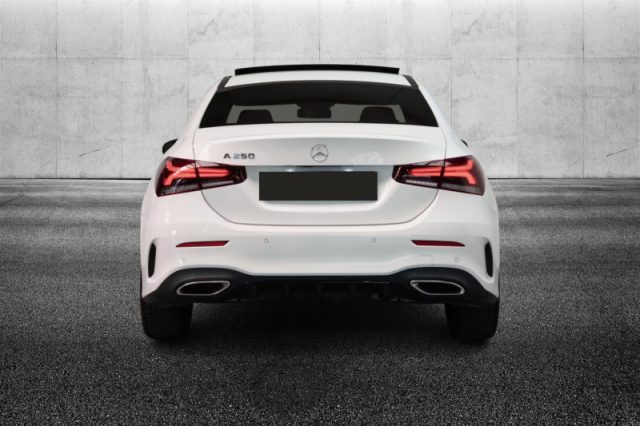 Mercedes-Benz A 250 Automatic 4Matic AMG Line Premium - foto 4 di 4