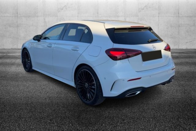 Mercedes-Benz A 250 Automatic 4Matic AMG Line Premium - foto 3 di 4