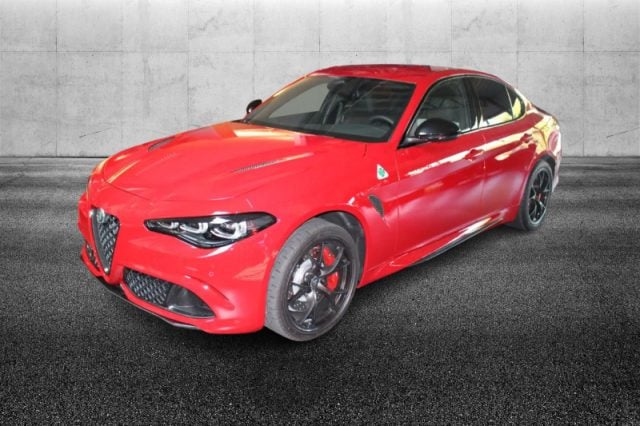 Alfa Romeo Giulia 2.9 V6 Bi-Turbo AT8 Quadrifoglio km 0 a PIEVE DI CENTO