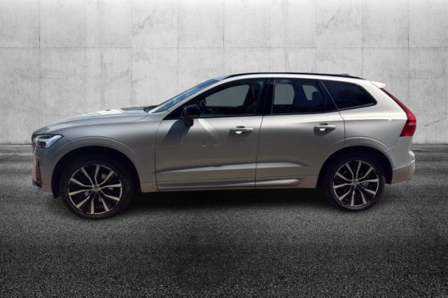 Volvo XC60 B4 automatico Plus Dark - foto 4 di 4