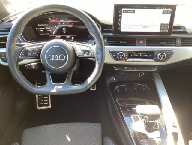 Audi A4 Avant 30 TDI/136 CV S tronic S line edition - foto 2 di 4