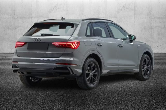 Audi Q3 35 TFSI S tronic S line edition - foto 2 di 4