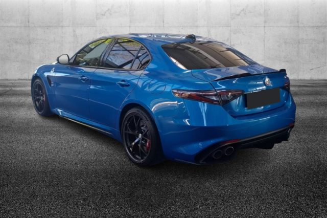 Alfa Romeo Giulia 2.9 V6 Bi-Turbo AT8 Quadrifoglio - foto 4 di 4