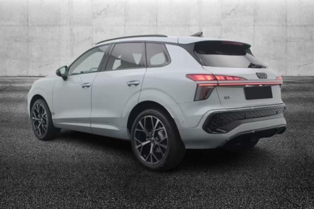 Audi Q3 TDI 110 kW S tronic S Line edition - foto 4 di 4