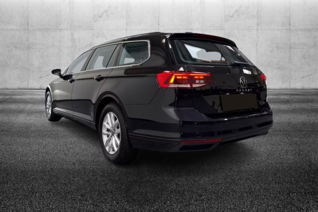 Volkswagen Passat Variant 2.0 TDI SCR EVO DSG Business - foto 2 di 4