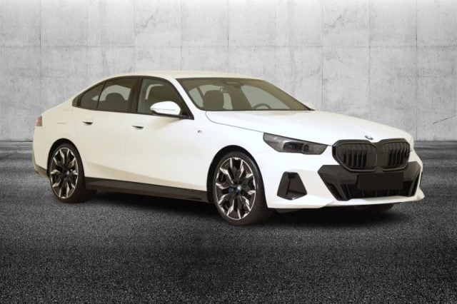 BMW 520 d 48V xDrive Msport Pro - foto 2 di 4