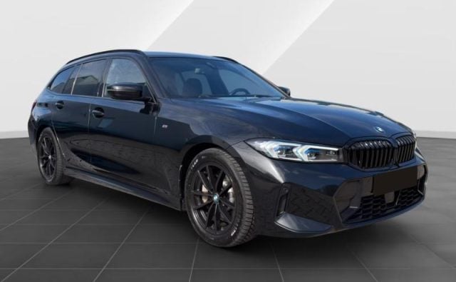 BMW 330 d 48V Touring Msport - foto 2 di 4