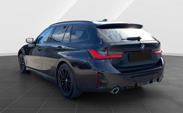 BMW 330 d 48V Touring Msport - foto 3 di 4