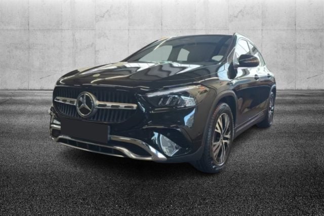 Mercedes-Benz GLA 200 d Automatic Progressive Advanced Plus semestrale a PIEVE DI CENTO