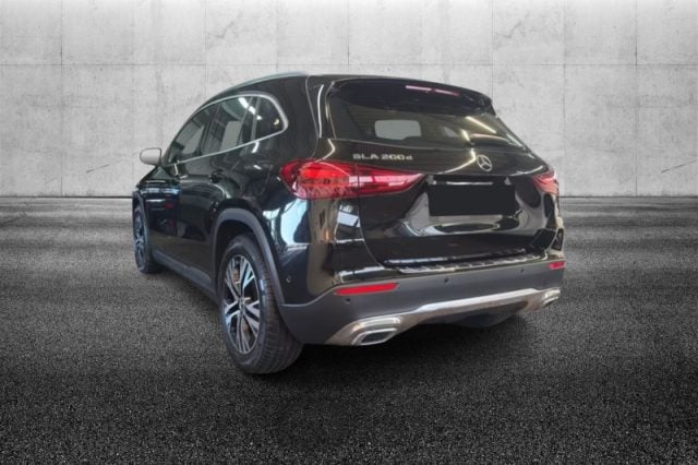 Mercedes-Benz GLA 200 d Automatic Progressive Advanced Plus - foto 3 di 4