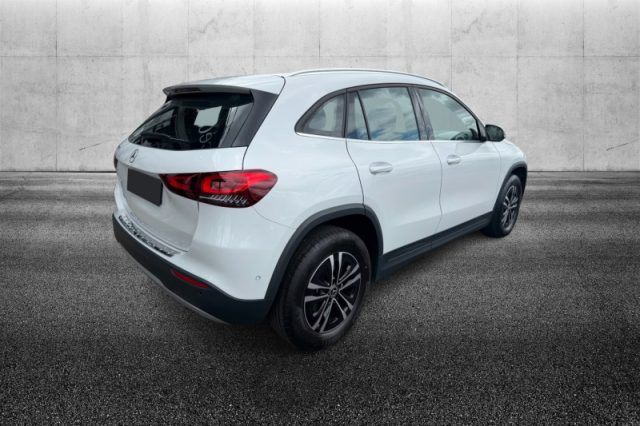 Mercedes-Benz GLA 200 d Automatic Executive - foto 2 di 4