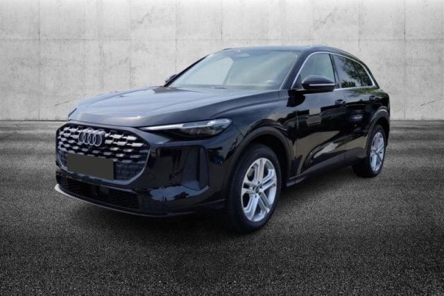 Audi Q5 TFSI 150 kW mHEV+ S tronic Business Advanced semestrale a PIEVE DI CENTO