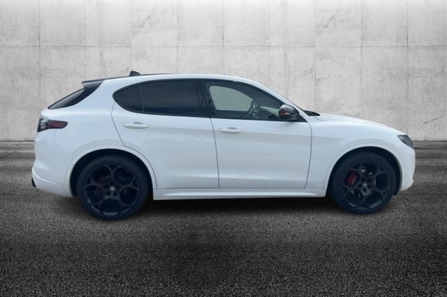Alfa Romeo Stelvio 2.2 Turbodiesel 210 CV AT8 Q4 Tributo Italiano - foto 3 di 4