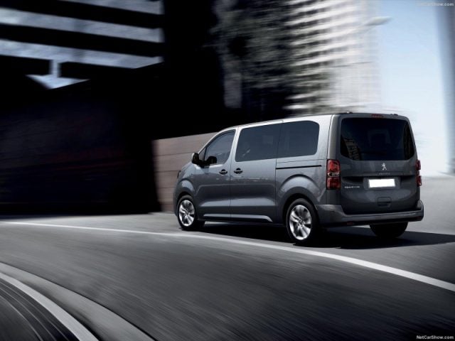 Peugeot Traveller 2.2 BlueHDi 180 S&amp;S EAT8 Long Business Vip, in vendita a Pieve Di Cento (BO)