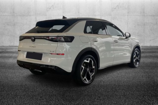 Volkswagen T-Roc 1.5 eTSI ACT 150 CV DSG R-Line - foto 2 di 4