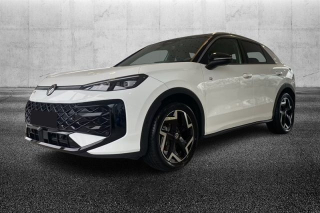 Volkswagen T-Roc 1.5 eTSI ACT 150 CV DSG R-Line, del 2026, 5.999 km, in vendita a Pieve Di Cento (BO)