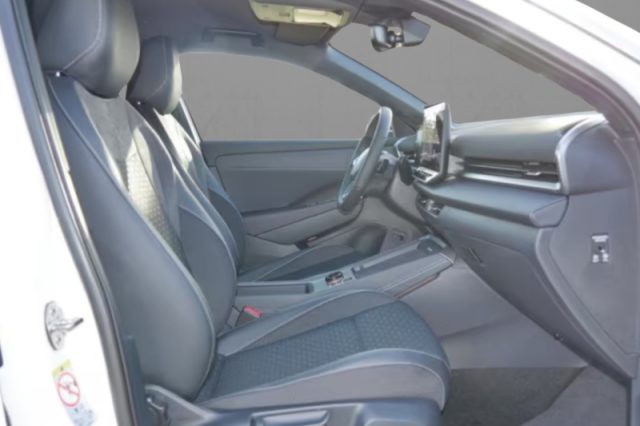 Volkswagen T-Roc 1.5 eTSI ACT 150 CV DSG R-Line - foto 4 di 4