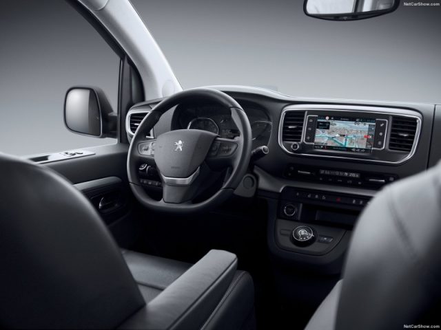 Peugeot Traveller 2.2 BlueHDi 180 S&amp;S EAT8 Standard Business - foto 3 di 8