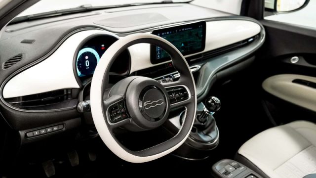 Fiat 500 Berlina Hybrid Torino nuovo a PIEVE DI CENTO