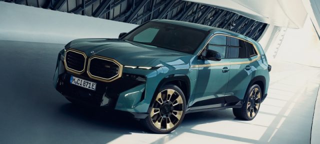 BMW XM 50e - foto 2 di 4