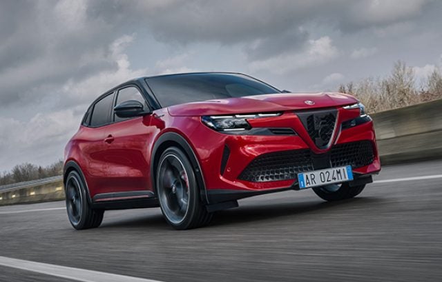 Alfa Romeo Junior 1.2 145 CV Hybrid eDCT6 Sprint - foto 4 di 4