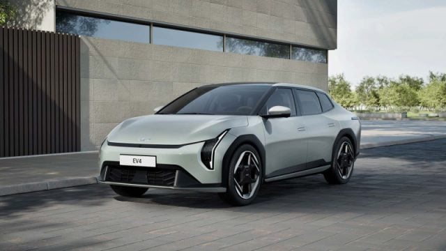 Kia EV4 81.4 kWh Long range Fastback GT-line nuovo a PIEVE DI CENTO