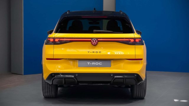 Volkswagen T-Roc 1.5 eTSI ACT 150 CV DSG Life nuovo a PIEVE DI CENTO