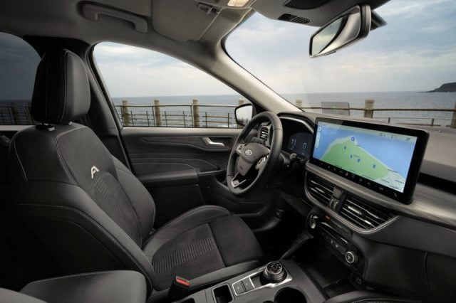 Ford Kuga 1.5 EcoBoost 150 CV 2WD Active X nuovo a PIEVE DI CENTO