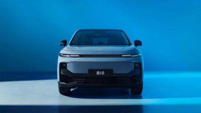 Leapmotor B10 160kW (67,1 kWh) Design - foto 4 di 4