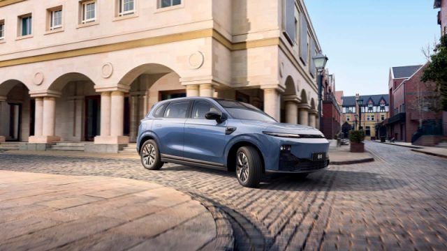 Leapmotor B10 160kW (67,1 kWh) Design - foto 2 di 4
