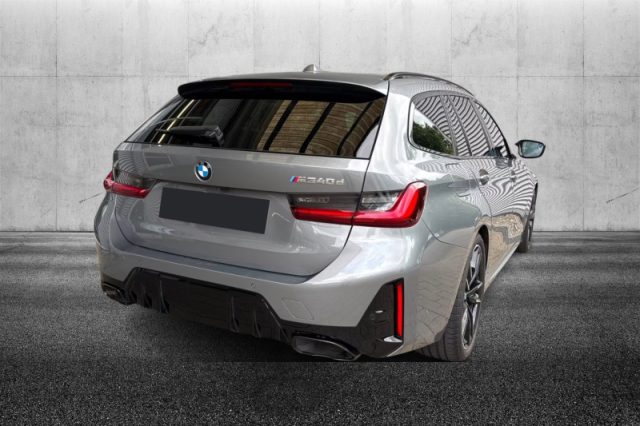 BMW 340 M d 48V xDrive Touring Serie 3(G20/1-80/1) - foto 2 di 8