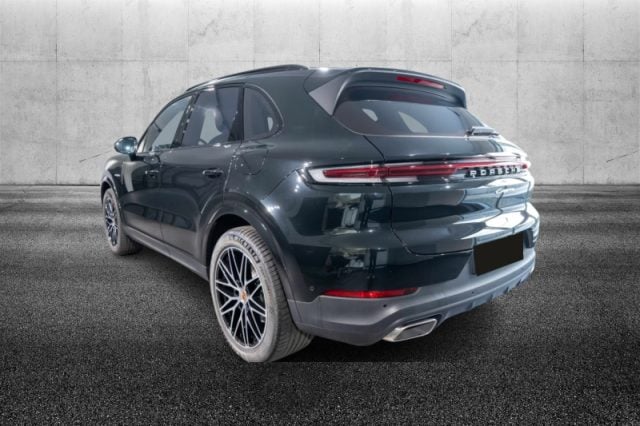 Porsche Cayenne 3.0 V6 E-Hybrid - foto 2 di 4