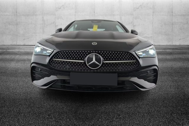 Mercedes-Benz CLE 200 Coupé AMG Line Premium - foto 4 di 4