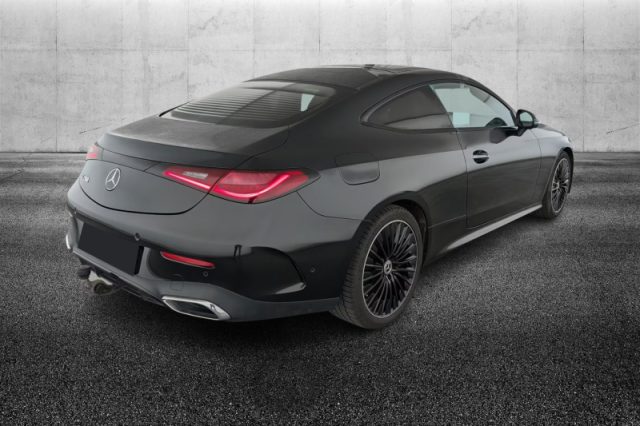 Mercedes-Benz CLE 200 Coupé AMG Line Premium - foto 2 di 4