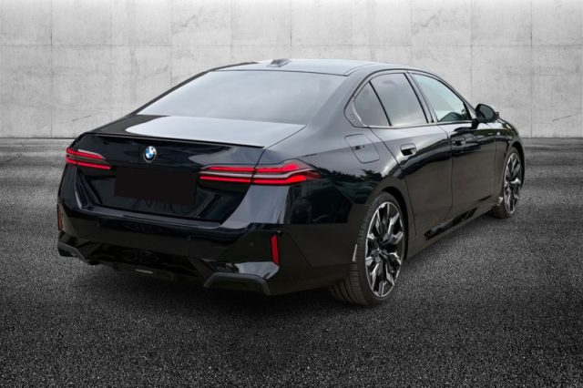 BMW 520 d 48V xDrive Touring Msport Pro - foto 4 di 4