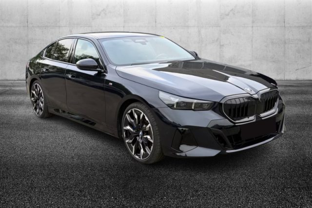 BMW 520 d 48V xDrive Touring Msport Pro - foto 2 di 4